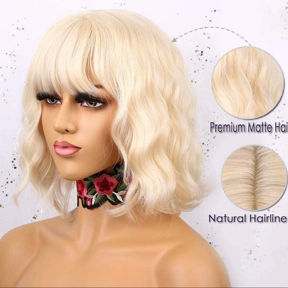 Short Bob Wigs with Bangs - Picture 3 of 7